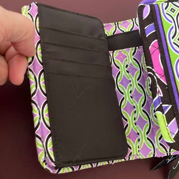 Vera Bradley purple punch floral quilted cotton NWOT wallet few loose th… - Picture 4 of 12